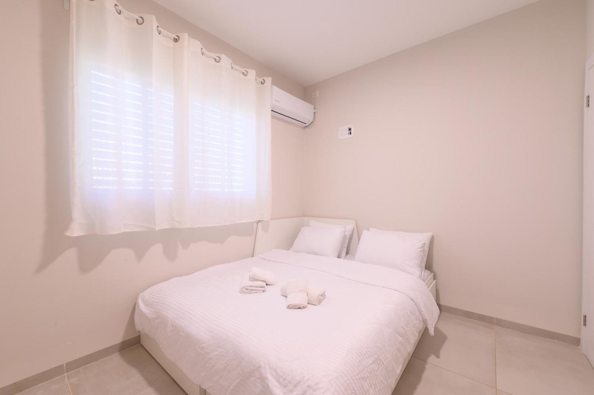 דירת נופש מרחבים Merhavim Villa Shadmot Devora Екстериор снимка